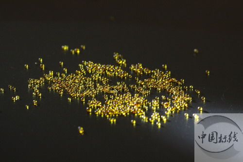 头屯河市政道路标线施工现场
